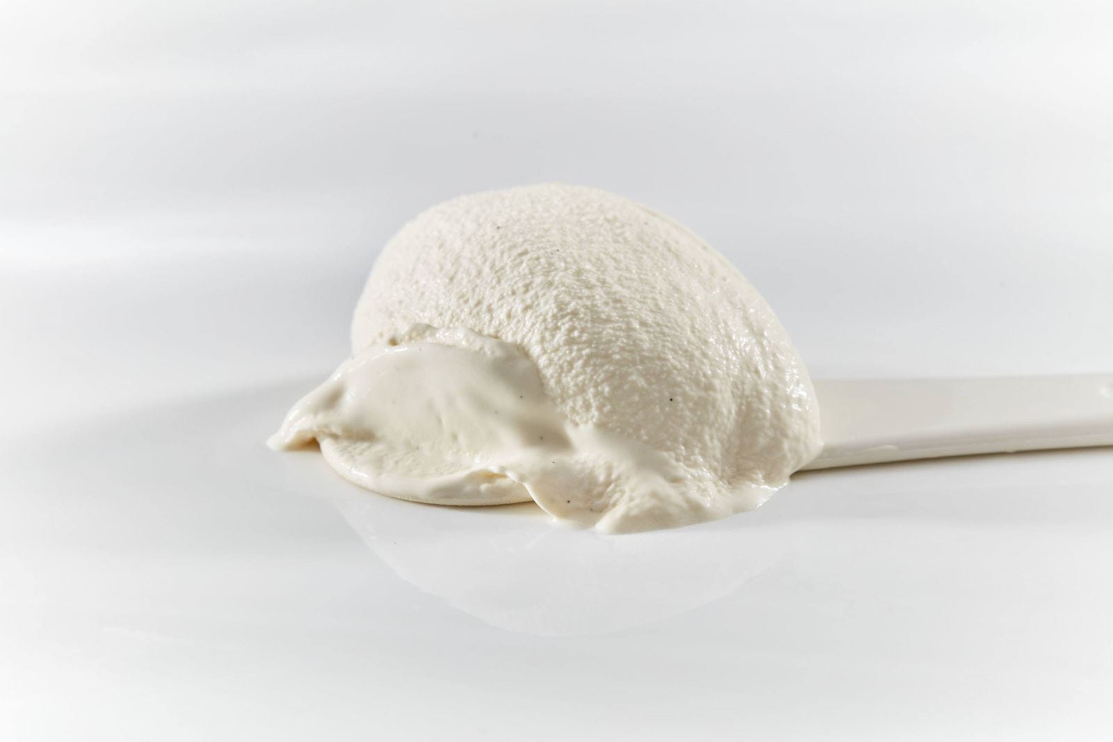recipe image Vegaaninen vaniljajäätelö
